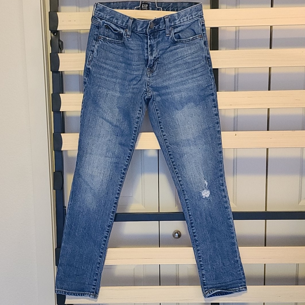 Girlfriend jeans